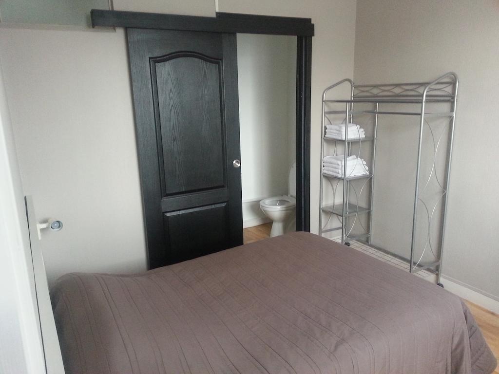 Arcantis Hotel La Residence Cergy Chambre photo